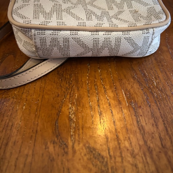 Michael Kors Fulton Signature MK Logo Small Crossbody EUC! - Picture 8 of 14